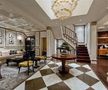 而高材料就是常见的塑料制等